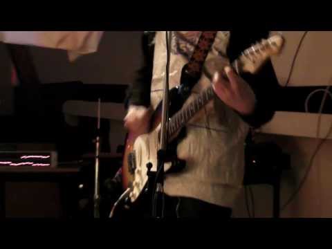 The Toxic Pijin - Peter Lyons (live at The Bridge Inn, Worcester - 18th January 14)