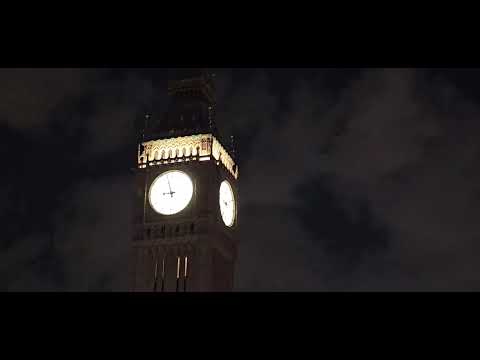 NIGHT VIEW OF THE LONDON EYE & BIG BEN 2023