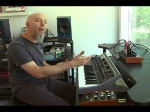 Moog Little Phatty and Jordan Rudess - Pitch Bending