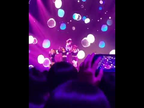 [KAMP 2019] Chung Ha - Roller Coaster @ KAMP 2019 in Singapore 191109