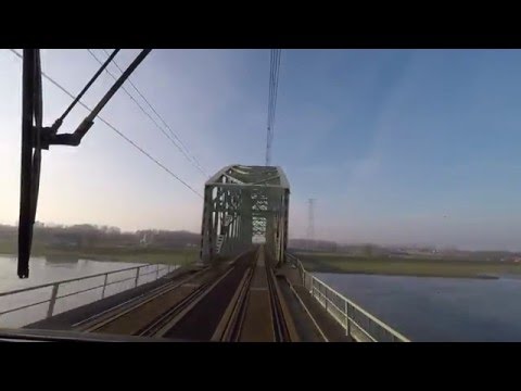A train driver's view: Arnhem CS - Nijmegen, DDAR, 10-Mar-2016.