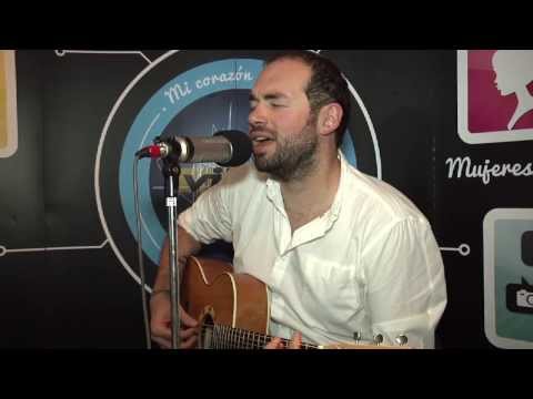 Desde lejos Santiago Cruz en Vibra