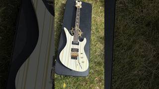 Video thumbnail for Schecter Synyster Gates Golden Goddess #avengedsevenfold #synystergates #a7x  #schecter #guitar by SHREDTARDEAD