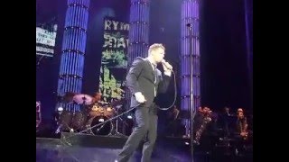 Michael Bublé - Heartache Tonight in Toronto on 11 August 2010