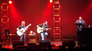 Dave Matthews and Tim Reynolds and Rashawn Ross Shake Me Like a Monkey