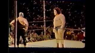 Masked Superstar vs Andre The Giant 1978