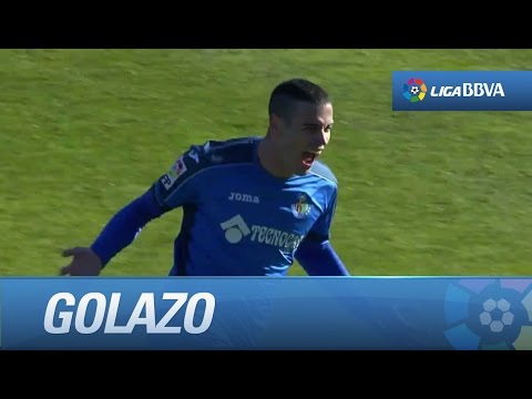 Golazo de falta directa de Álvaro Vázquez (1-0) en el Getafe CF - Rayo Vallecano