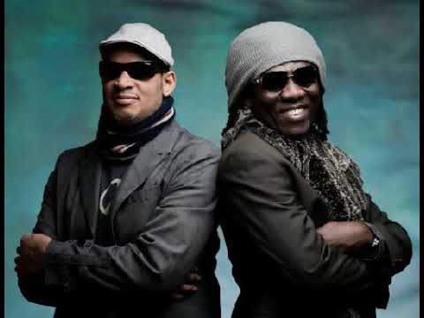 Raoul Midon - Invisible Chains (ft Richard Bona)