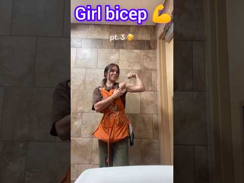 muscle girl flex super bicep😲💪#bicep #shorts #gym#workout #viral