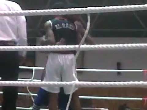 الملاكم سالم فقيهي ضد الرائد