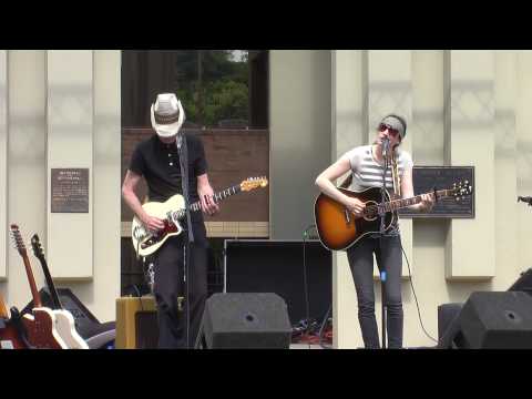 Pieta Brown & Bo Ramsey - Lovin You Still