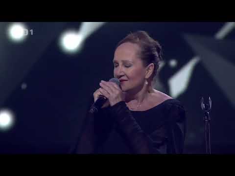 Bára Basiková - Oči má sněhem zaváté