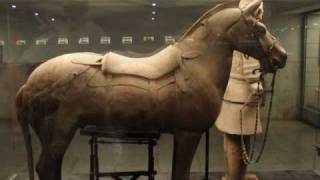 preview picture of video 'Xi'an China - Terracotta Warriors - The Subterranean Army of Emperor Qin Shi Huang'