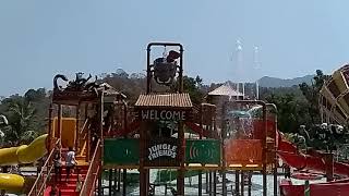 preview picture of video 'Slow motion Water fall at Great Escape.'