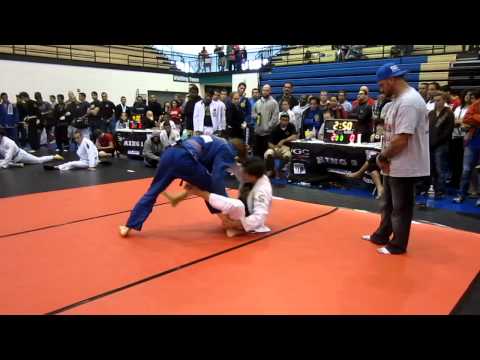 Lora Hallock (Paragon) vs. Ketra Bartek (Gracie Humaita) - 2012 F2W/WGC Austin Open