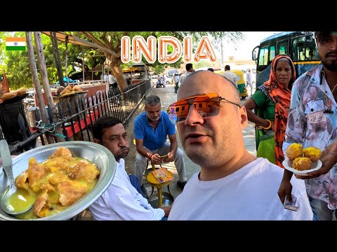 AM AJUNS IN NEBUNIA DIN INDIA: M-AM RISCAT MANCAND PE STRADA SI IN RESTAURANTE (JAIPUR)