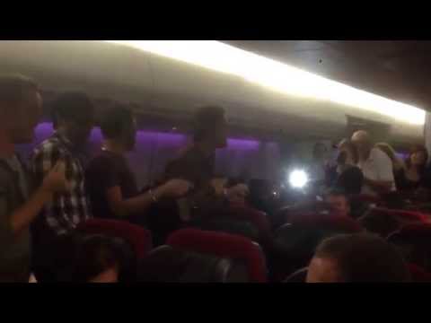 Flash Mob on our Virgin Atlantic flight (Pharrell Williams, "HAPPY")