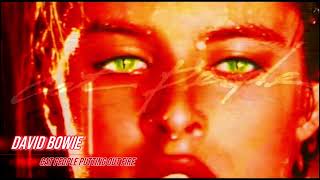 David Bowie - Cat People Putting Out Fire (HD) -1982