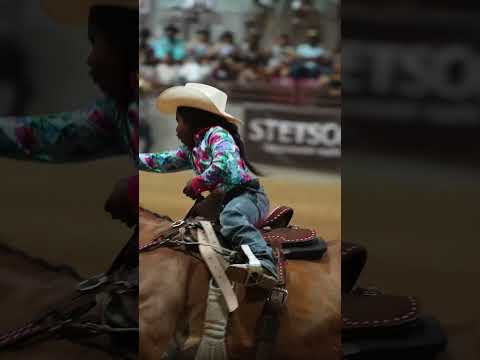 This little cowgirl is only FIVE YEARS OLD. A future World Champion in the making! #horse #cowgirl