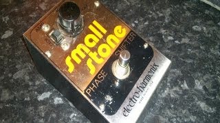 Video thumbnail for Electro Harmonix Small Stone version 2 by blondegraemey