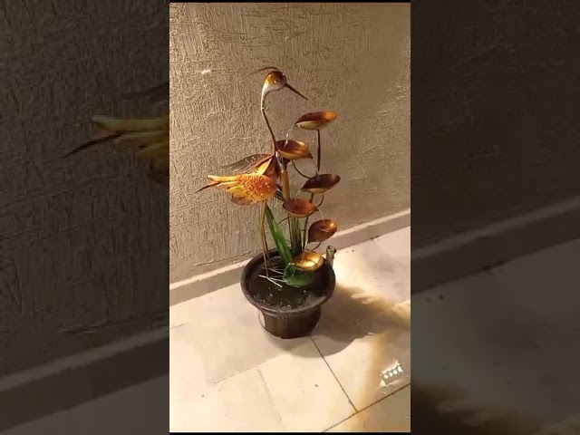 نافورة معدنية