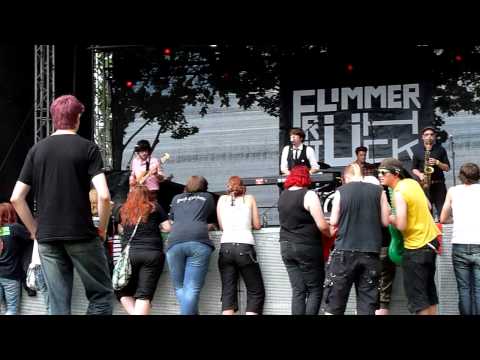 Flimmerfrühstück - Tu's nicht ohne Liebe (live) @ Big Day Out Anröchte 05.08.2011