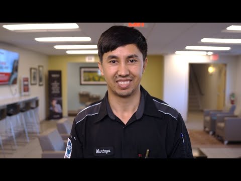 Service Technician Murtaza Sarwari