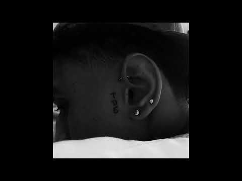 MiSTER HiGH x Maky Sales - HáXNaClub. (Official Audio)