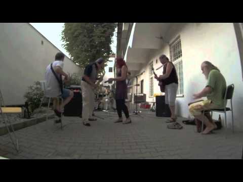 Slipy - Zvíře (demo dvorek 2015)
