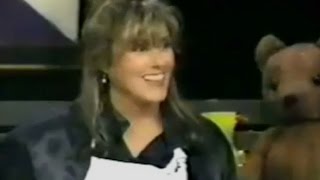 Laura Branigan - &#39;Dim All The Lights&#39; [cc] Live plus interview and cooking! - Talking Food (1995)