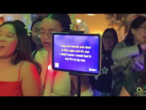 DJ Infinity video.