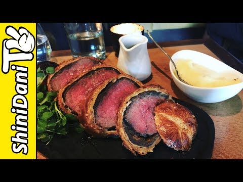 BEEF WELLINGTON AT GORDON RAMSAY RESTAURANT