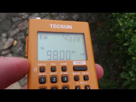 Listening to Radio Macau 98 MHz in Macau