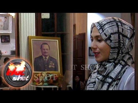Ayahanda Marini Zumarnis Meninggal Dunia - Hot Shot 17 Juni 2016