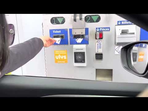 How to pay toll in France with credit/debit card ?