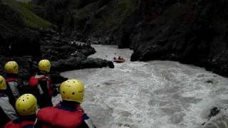 preview picture of video 'River Rafting Disaster in Iceland'