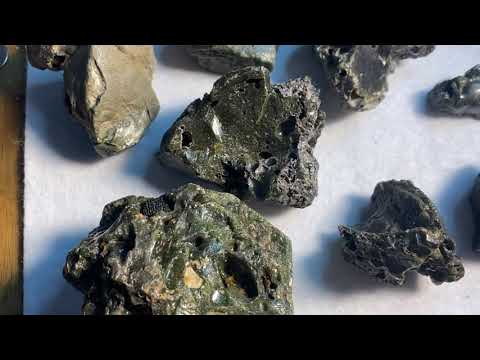 Obsidian vs slag glass