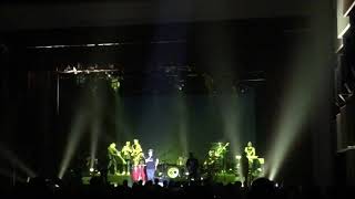 LOS AUTENTICOS DECADENTES - La bebida, el juego y las mujeres (EN VIVO)