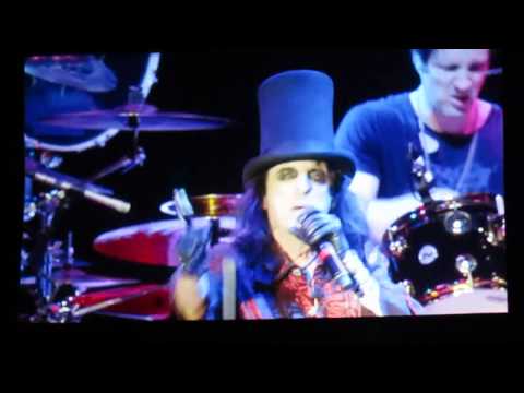 Hollywood Vampires - The Boogieman Surprise - Wembley Arena London - 20.6.2018