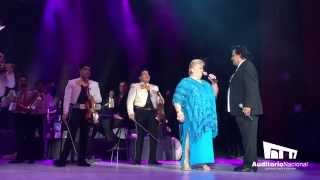 Juan Gabriel comparte escenario con Paquita la del Barrio
