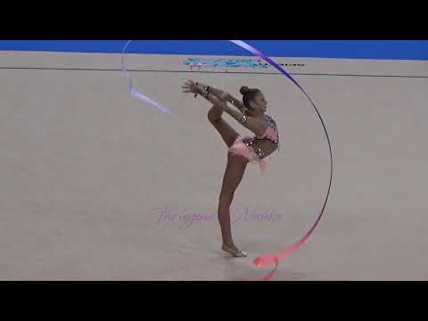 Alexandra SOLDATOVA (RUS) ribbon - 2015 Stuttgart worlds Qualifs