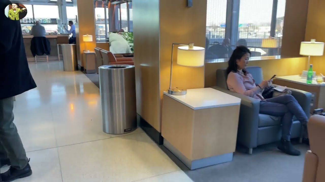 American Airlines Admirals Club thumbnail