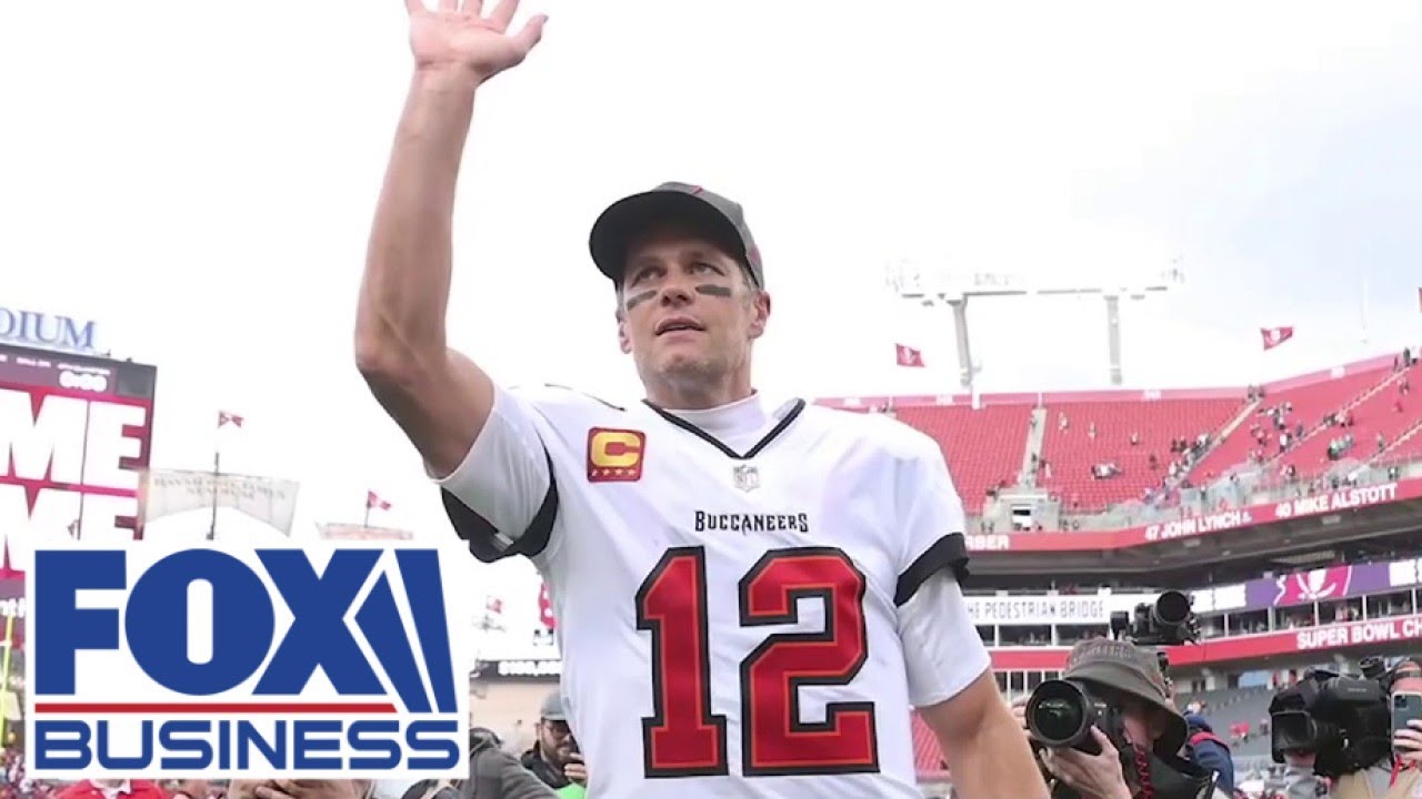 Tom Brady makes DARING move after a historic NFL career