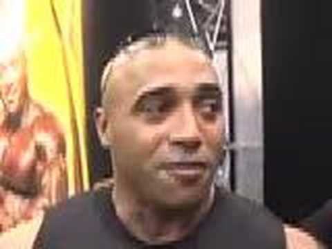 Dennis James - IFBB Pro Bodybuilder