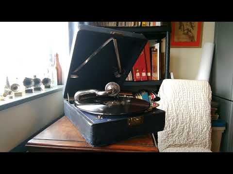 (1933) The Gold diggers of 1933 Selection  - The B.B.C. Dance Orchestra