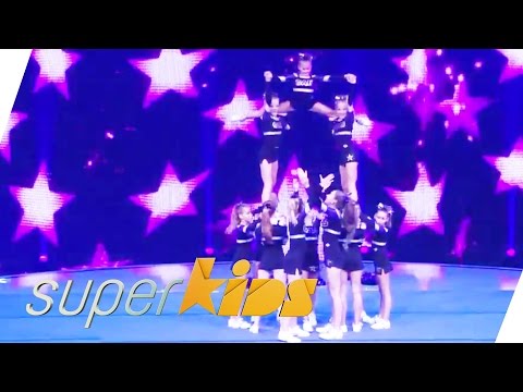 Cheer Academy German Peewees Acrobatic Cheerleading | Superkids
