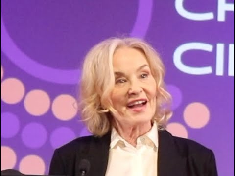 Jessica Lange Acceptance Speech: This is not an easy part