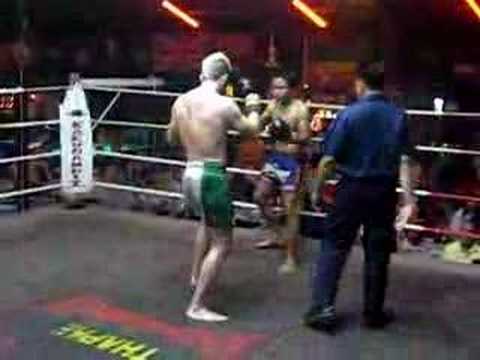 Niall Muay Thai Fight Round 1 Niall vs. Noomsiam