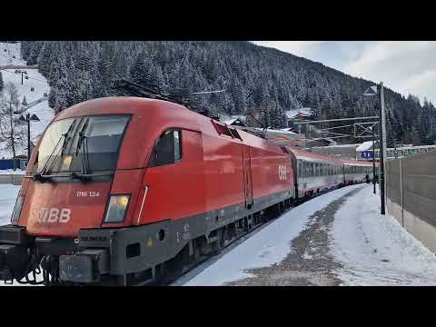 Abfahrt des EuroCity 113 "Blauer Enzian" am 21.01.2024 in Bad Gastein