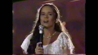 Solid Gold (Season 2 / 1982) Nicolette Larson - &quot;I Only Want To Be With You&quot;